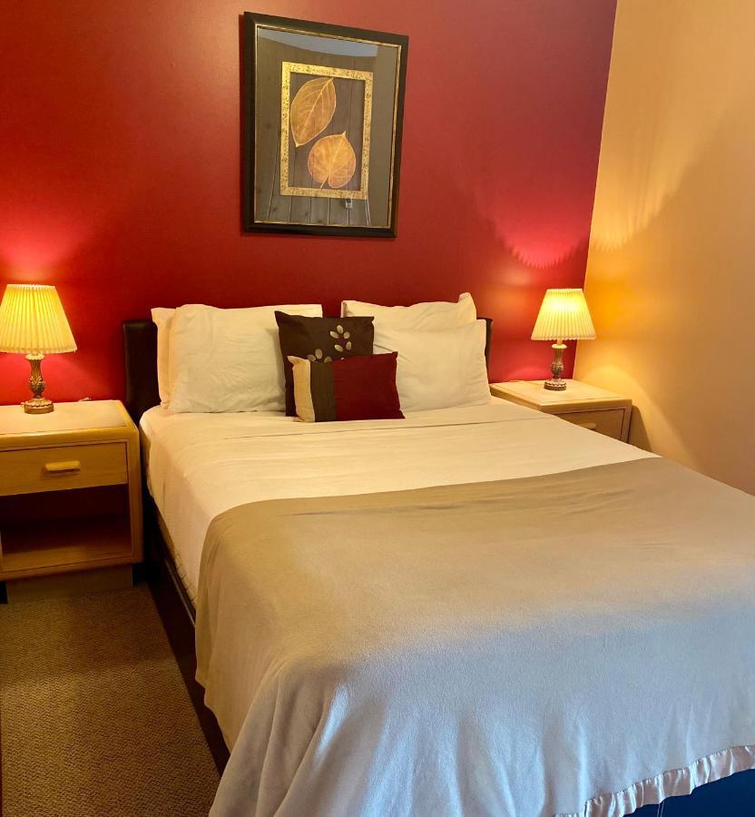 Motel Bo Radium Radium Hot Springs Extérieur photo