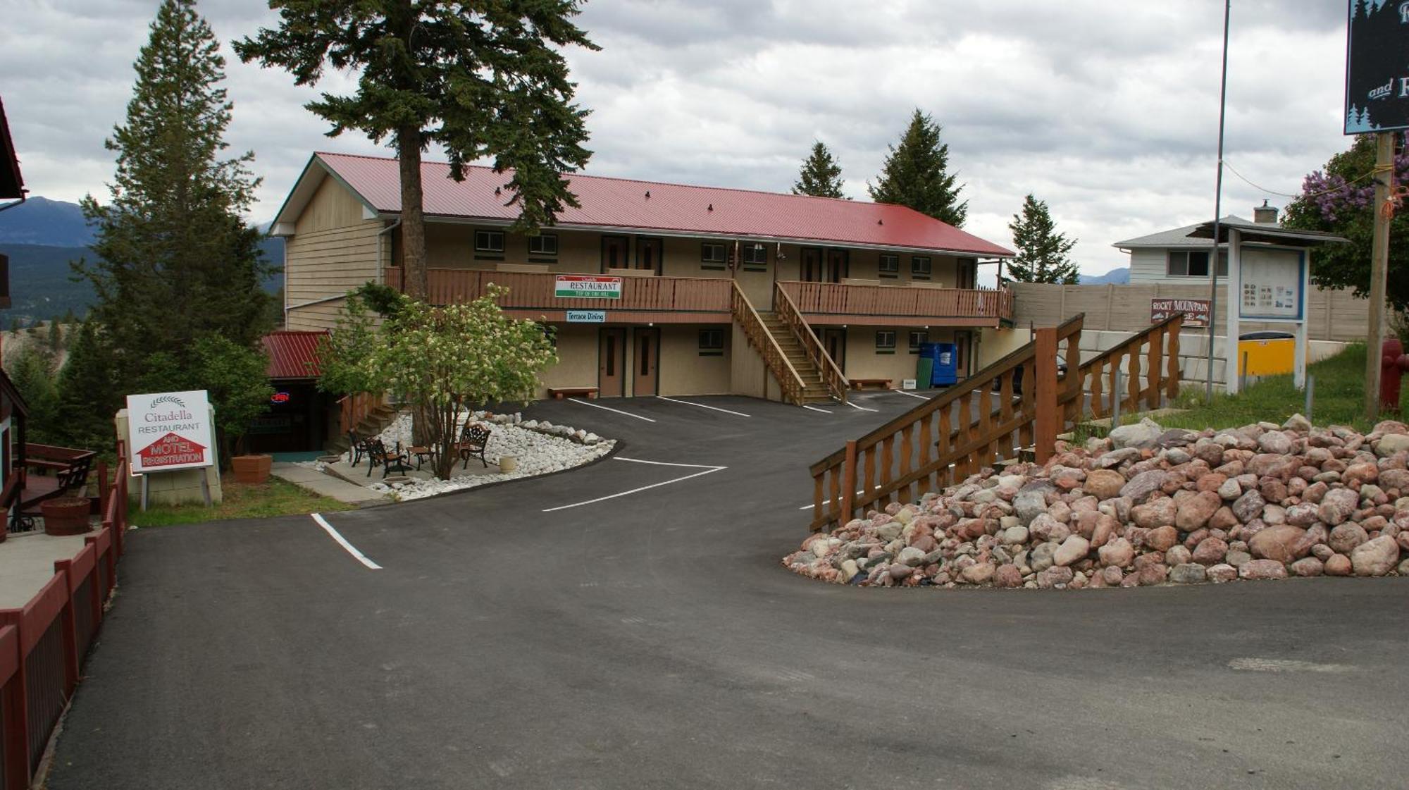 Motel Bo Radium Radium Hot Springs Extérieur photo