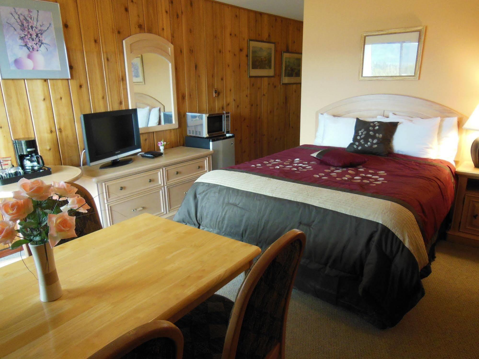 Motel Bo Radium Radium Hot Springs Extérieur photo
