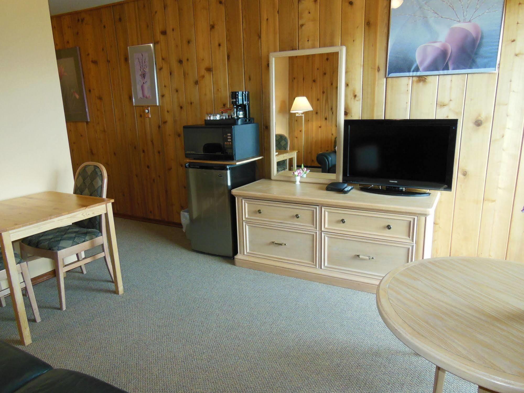 Motel Bo Radium Radium Hot Springs Extérieur photo